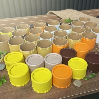 PAPER AEROSOL CAPS IN DIFFERENT COLOURS